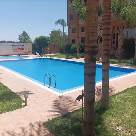 Appartement Haut Standing Vu Piscine Marrakesh Exterior photo