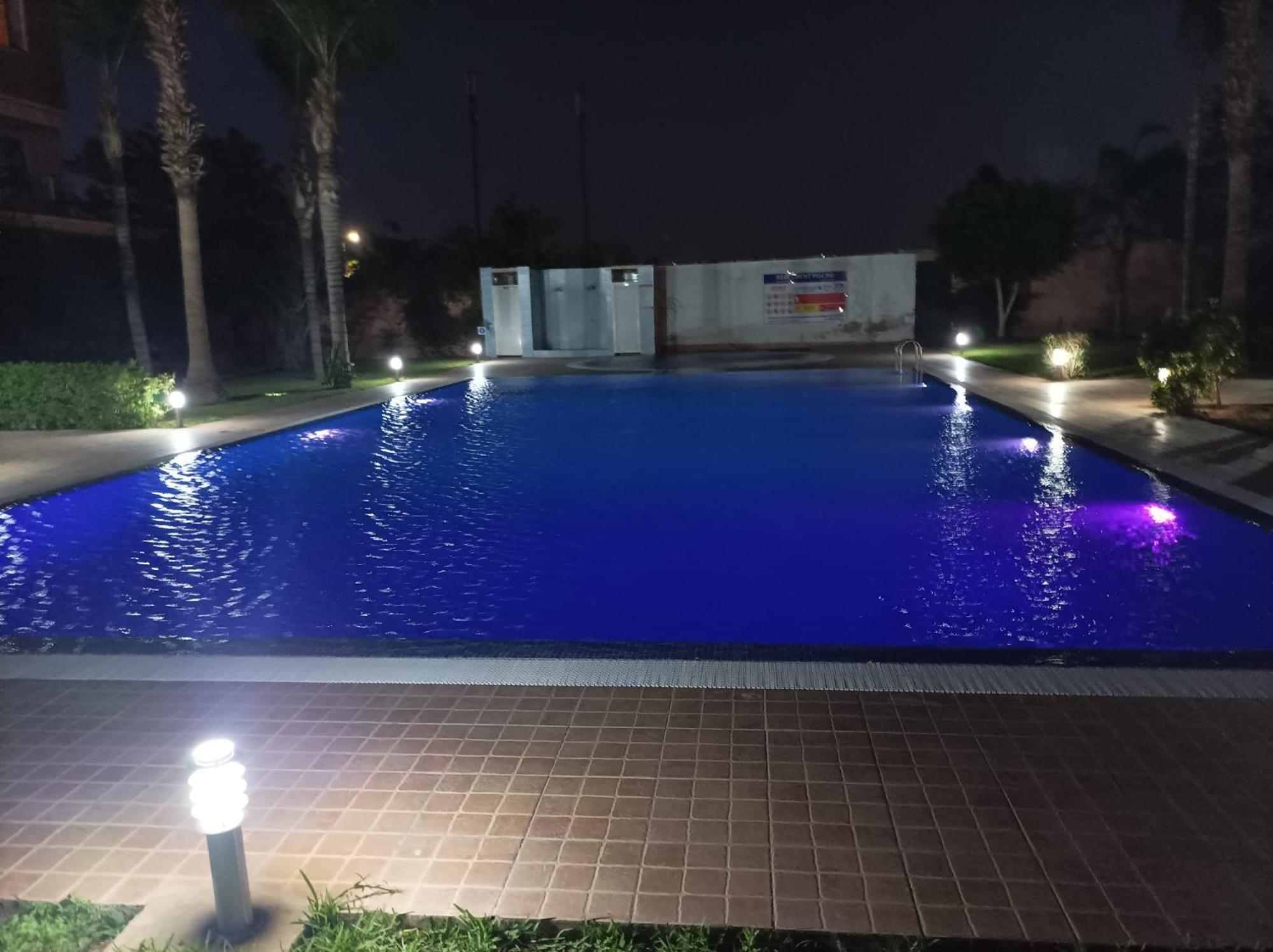Appartement Haut Standing Vu Piscine Marrakesh Exterior photo