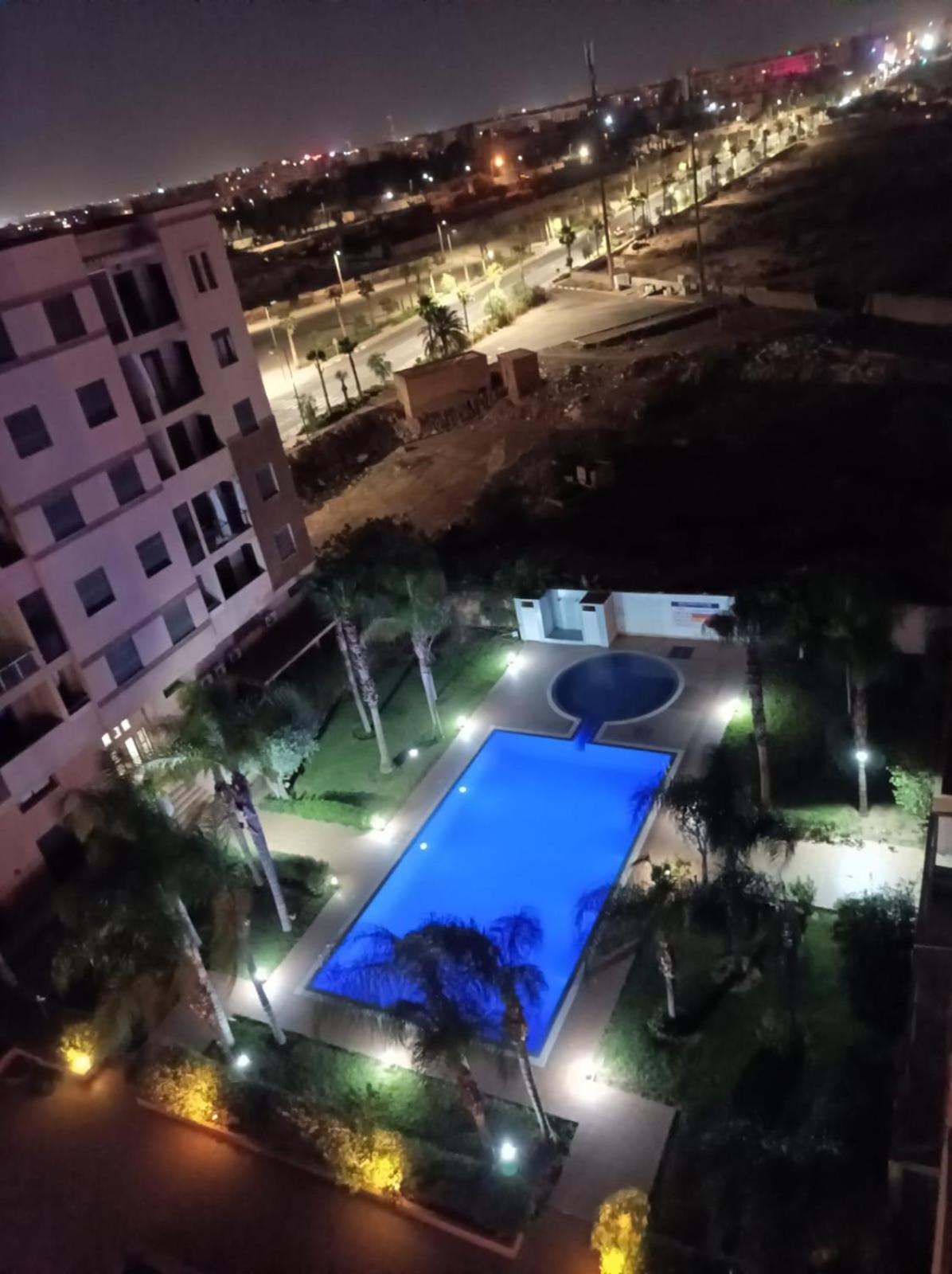 Appartement Haut Standing Vu Piscine Marrakesh Exterior photo